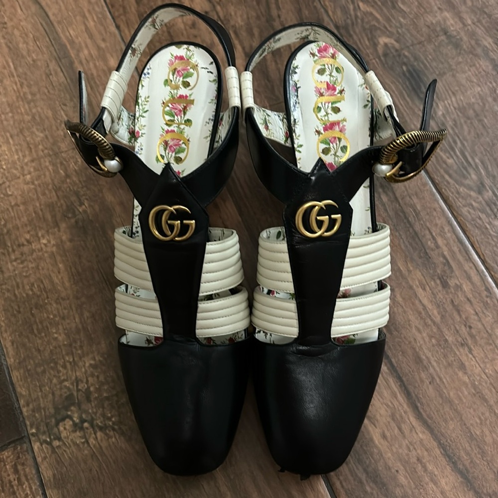 Authentic Gucci GG rare sling back black floral heel size 39